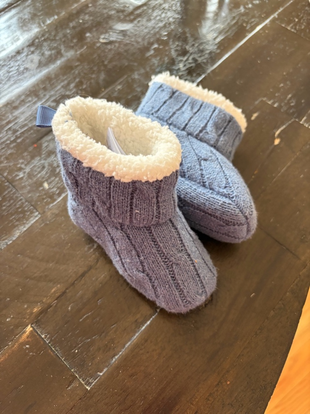 Gap baby cable knit booties